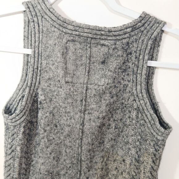 American Eagle Gray Wool Blend Sweater Vest Small - Picture 4 of 8